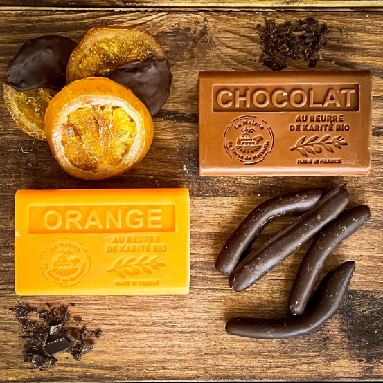 L'odeur d'orange et de chocolat s'invite dans votre boutique de savon à Villefranche-sur-Saône.