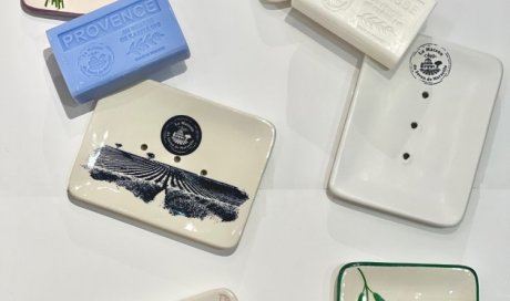 La Boutique du Savon de Marseille vous présente ses divers porte-savons made in Provence.
